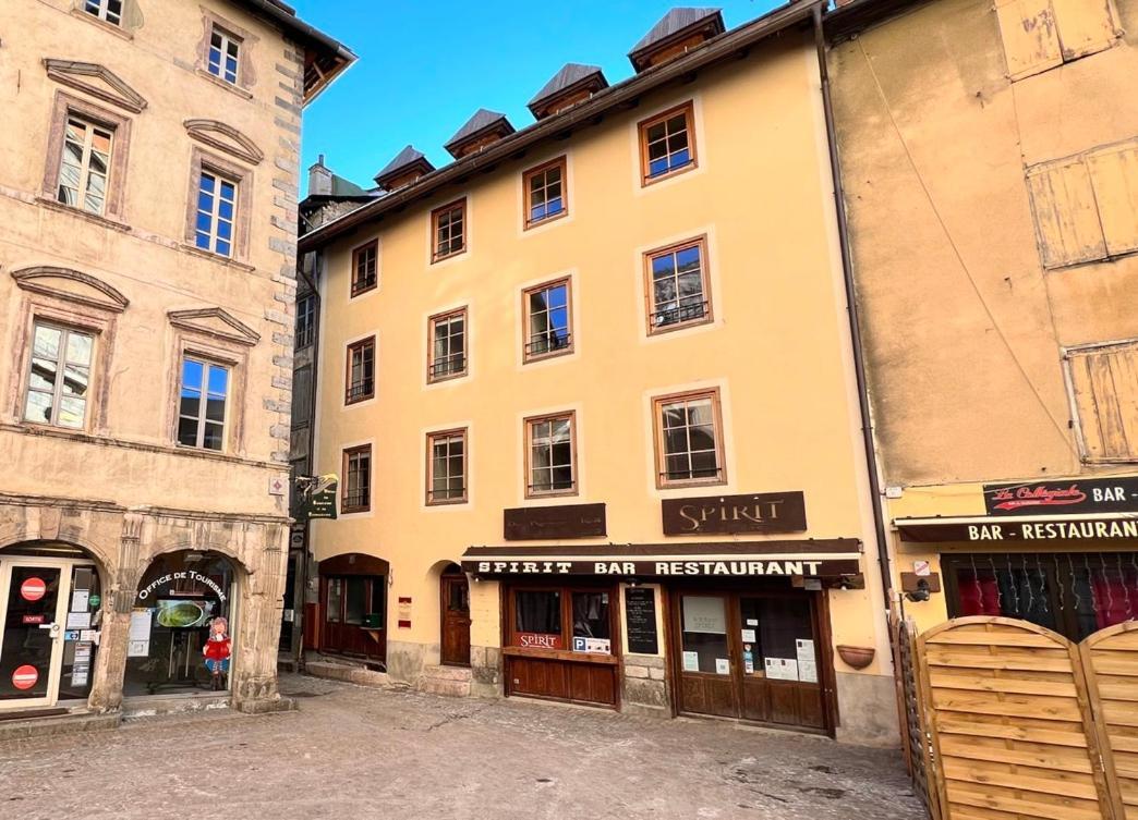 T3 Au Coeur Du Centre Historique De Briancon #2 Apartment Exterior photo